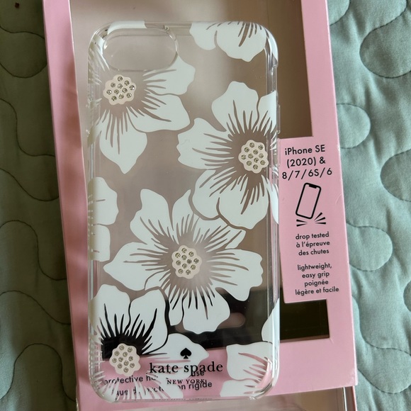Kate Spade Case for iphone SE 2nd & 3rd generation / 8 / 7 / 6S / 6 - Picture 4 of 6